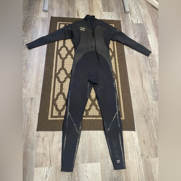 Billabong 4/3MM Men’s Medium Back Zip Full Wetsuit - Picture 5 of 8